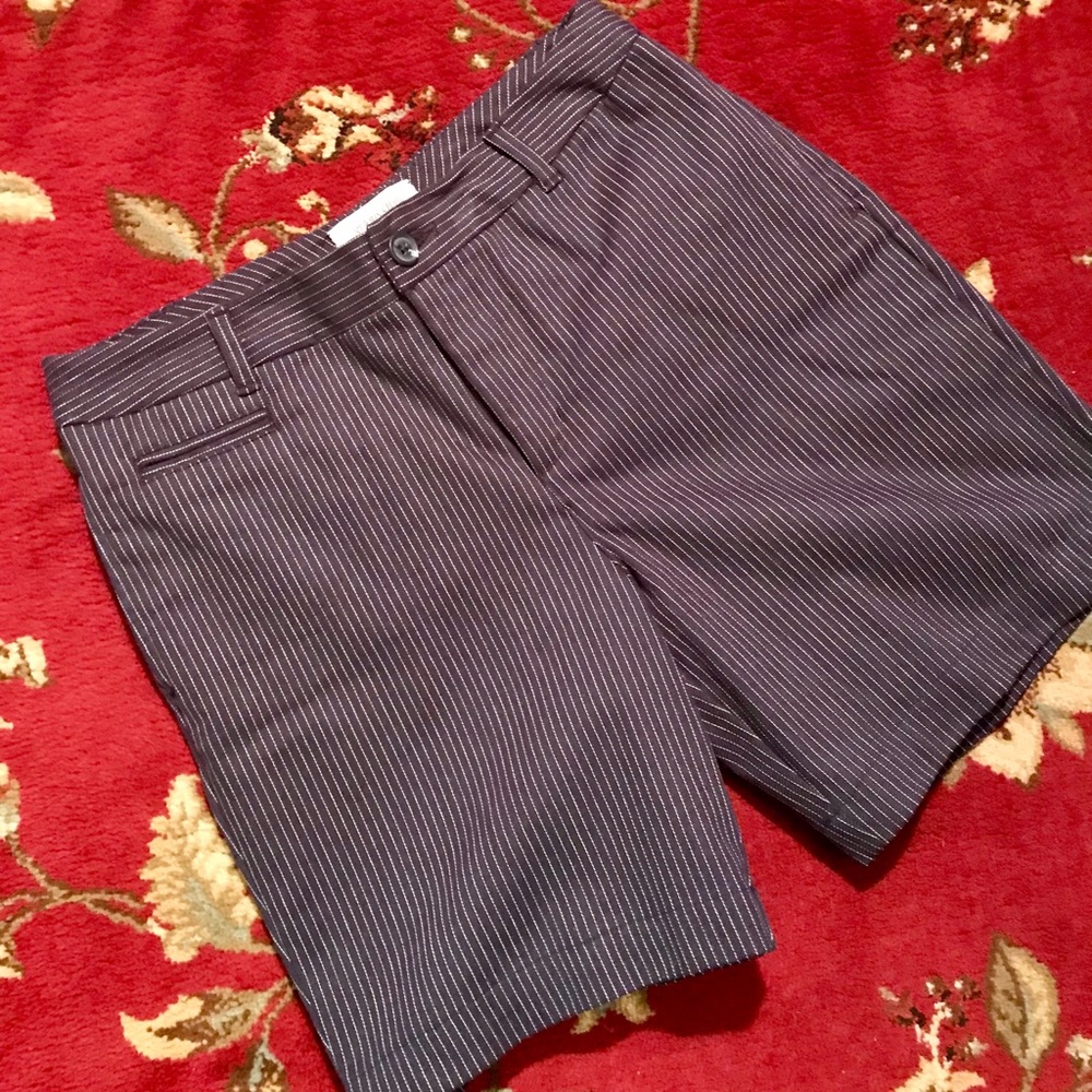 Striped stretch office shorts